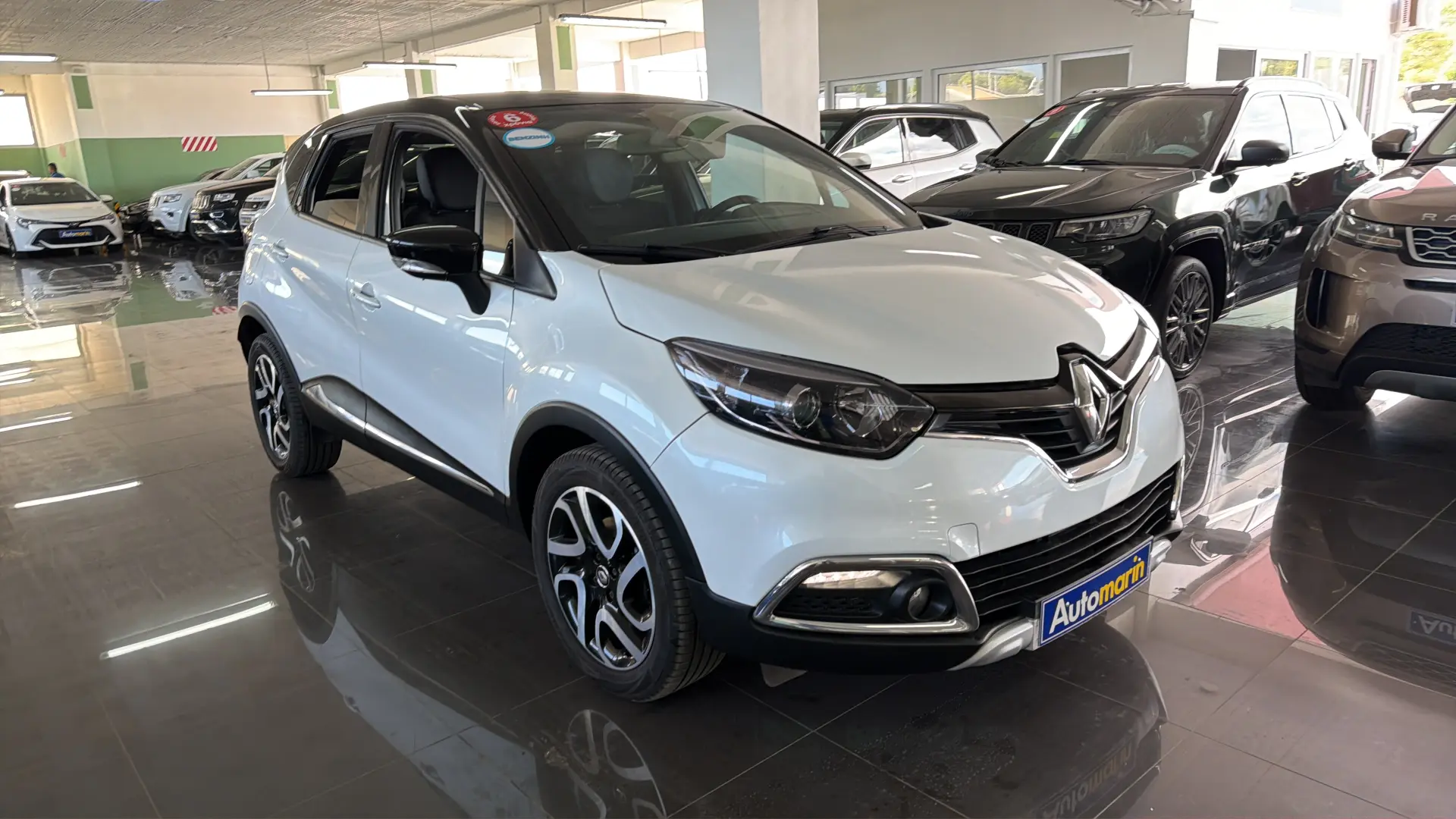View 3 - Renault Captur - 2016