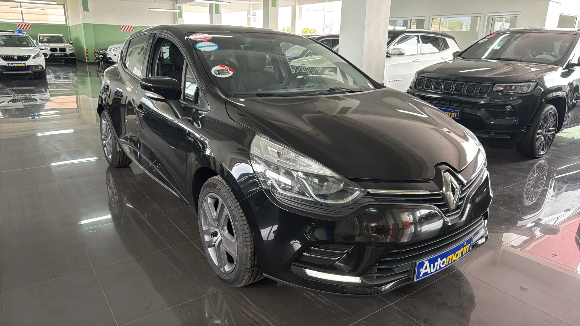 View 3 - Renault Clio - 2019