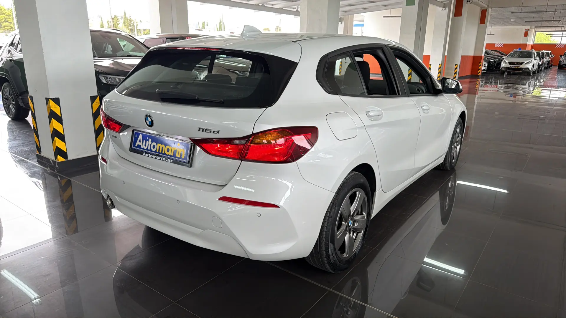 View 4 - BMW 116 - 2021