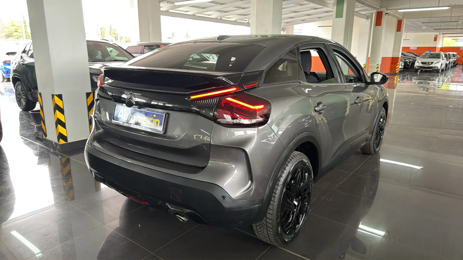 View 4 - Citroen C4 - 2022