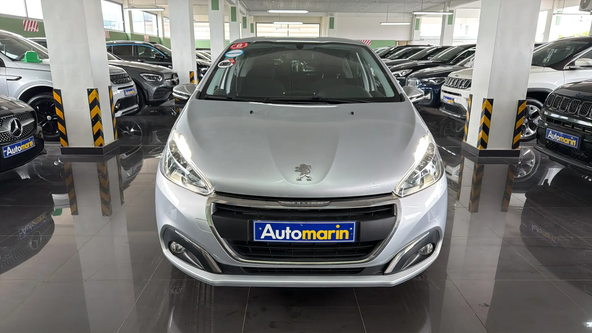 View 2 - Peugeot 208 - 2017
