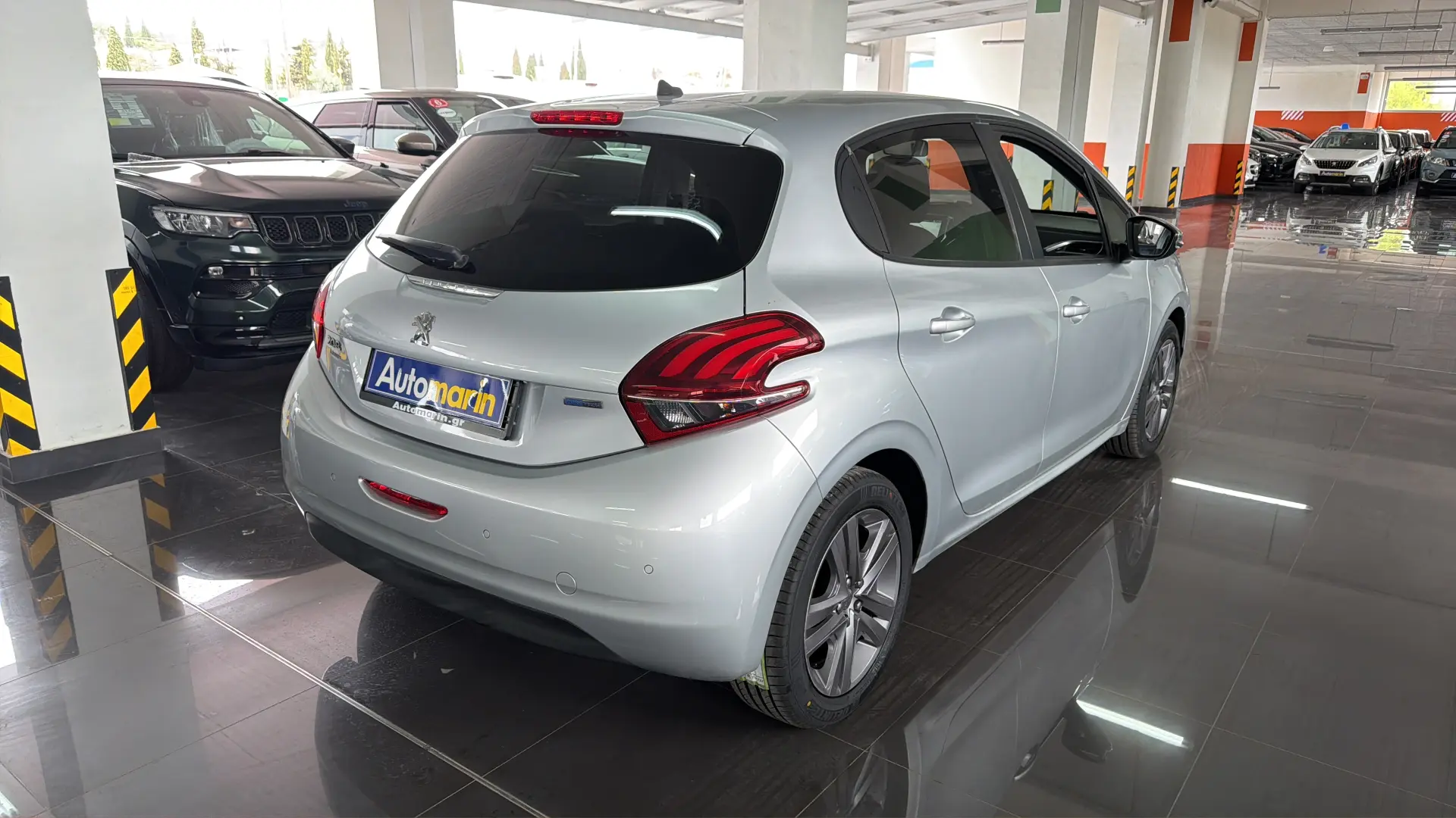 View 4 - Peugeot 208 - 2017