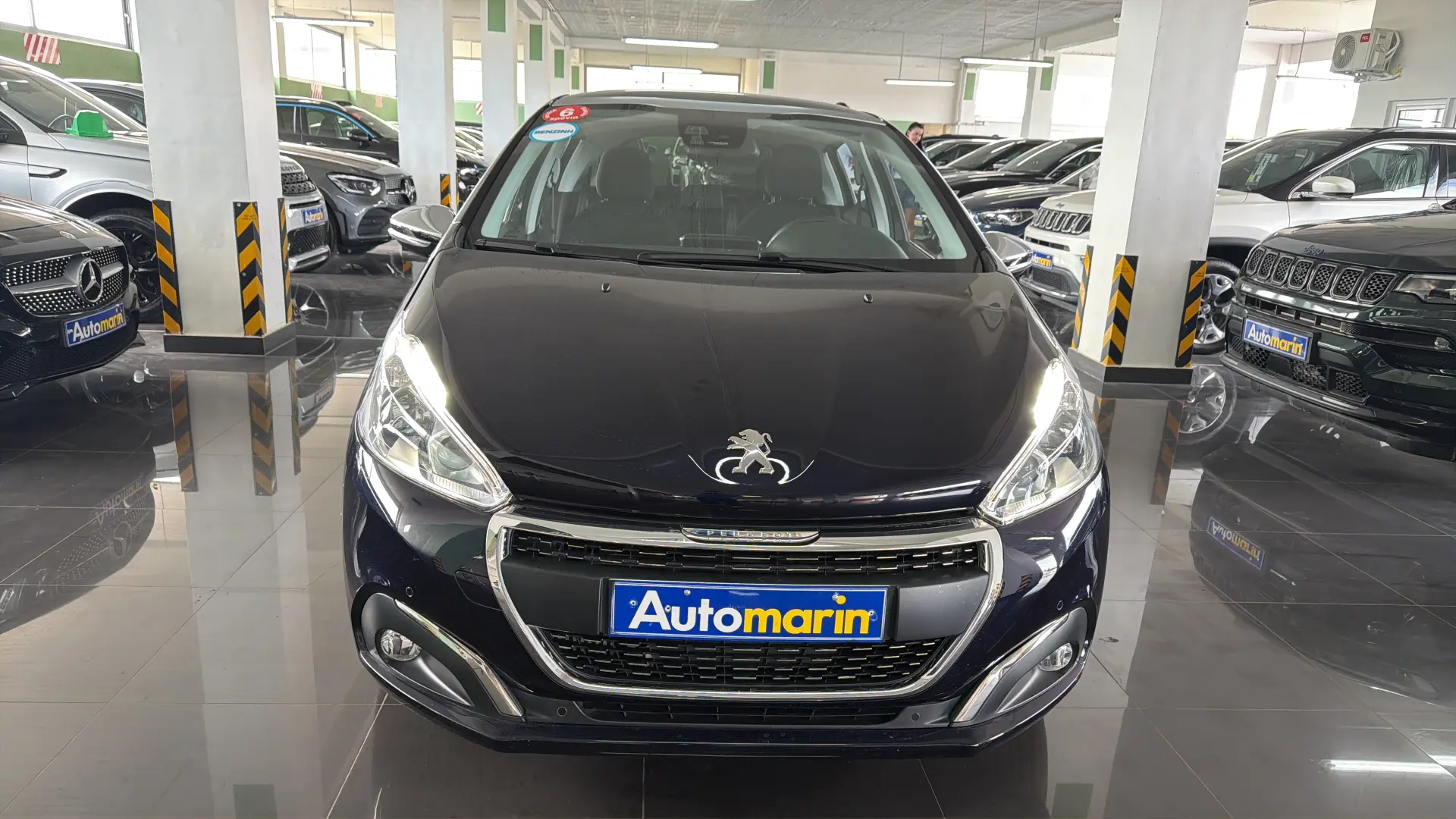 View 2 - Peugeot 208 - 2018