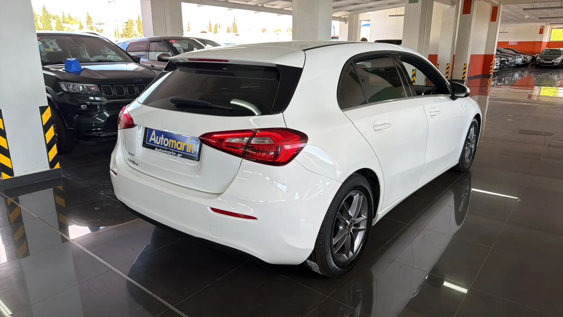 View 4 - Mercedes-Benz A 180 - 2019