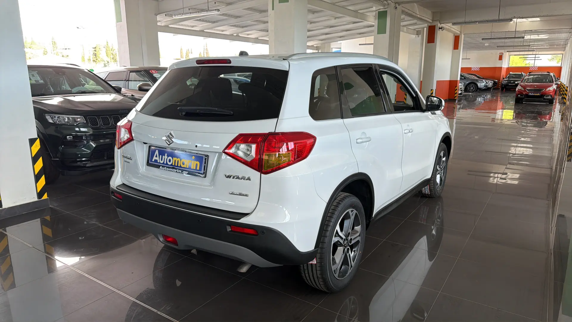 View 4 - Suzuki Vitara - 2016