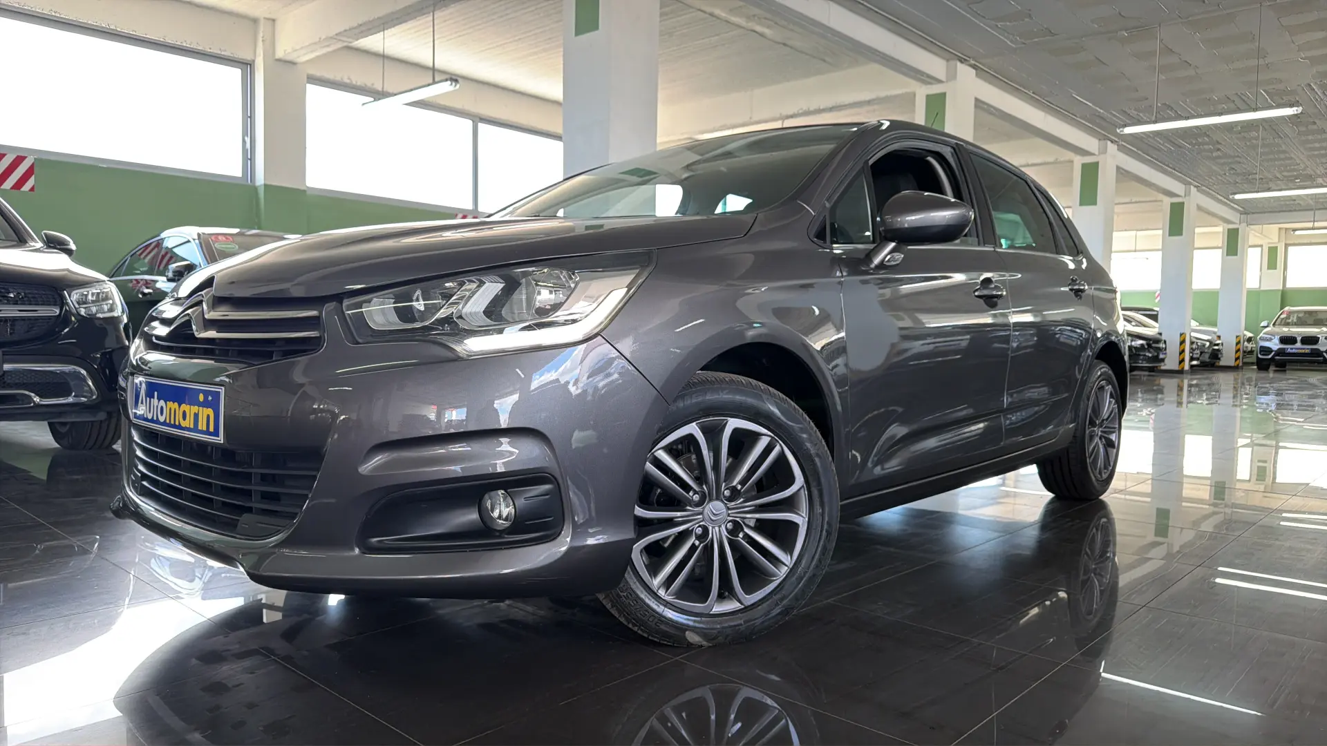 View 1 - Citroen C4 - 2016