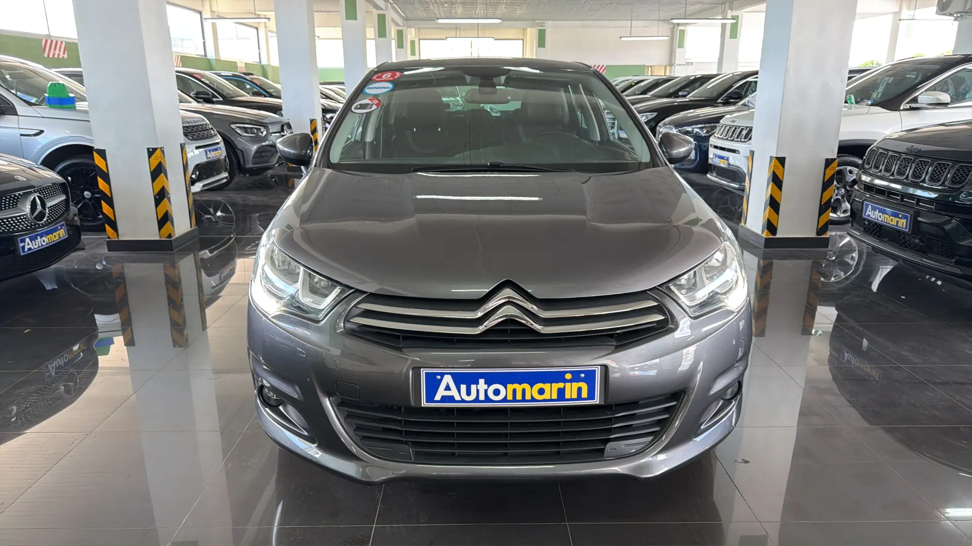 View 2 - Citroen C4 - 2016