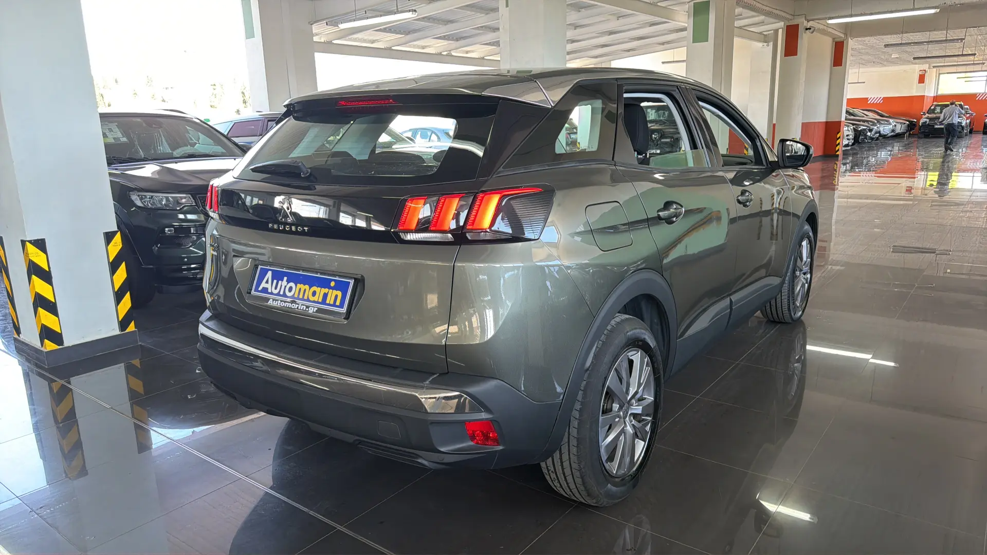 View 4 - Peugeot 3008 - 2019