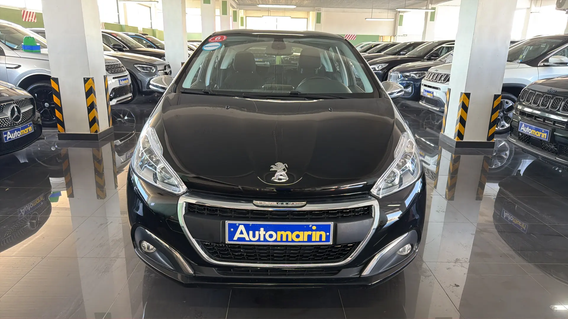 View 2 - Peugeot 208 - 2018