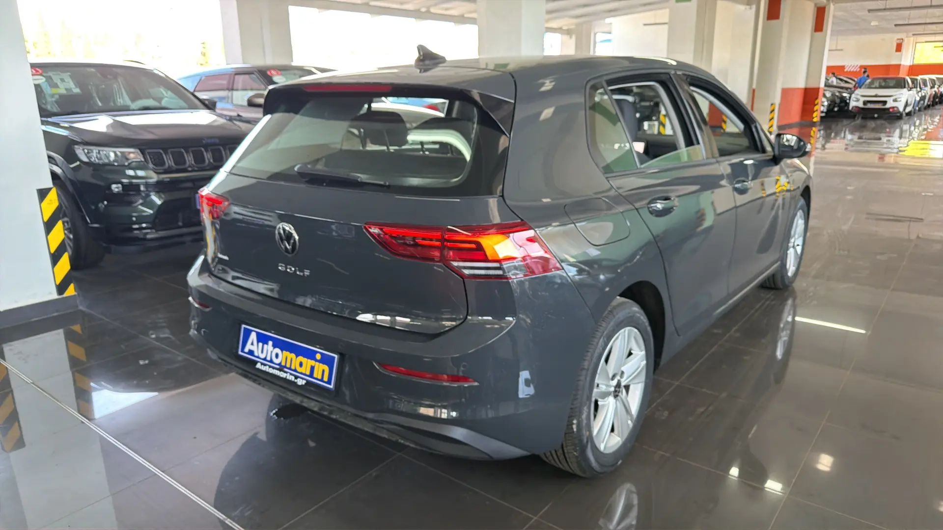 View 3 - Volkswagen Golf - 2022