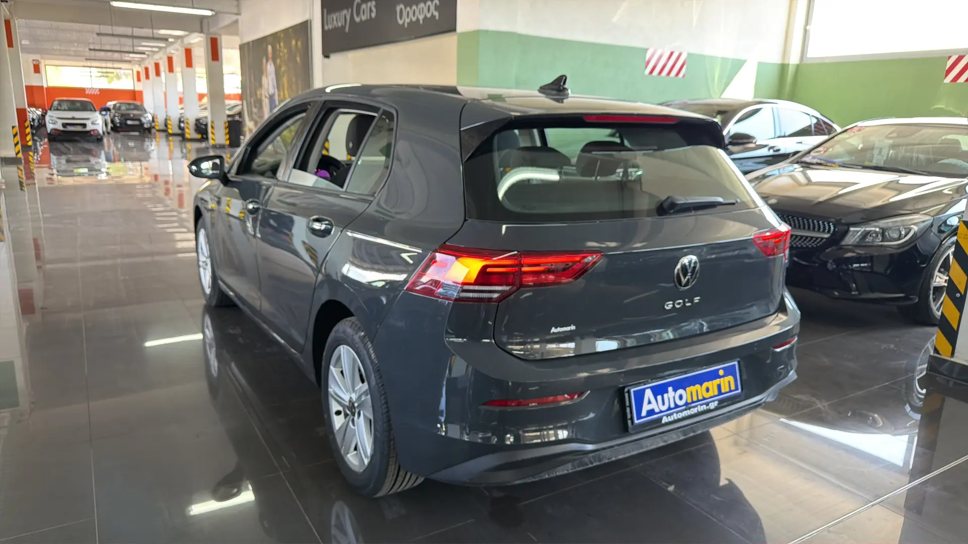 View 5 - Volkswagen Golf - 2022