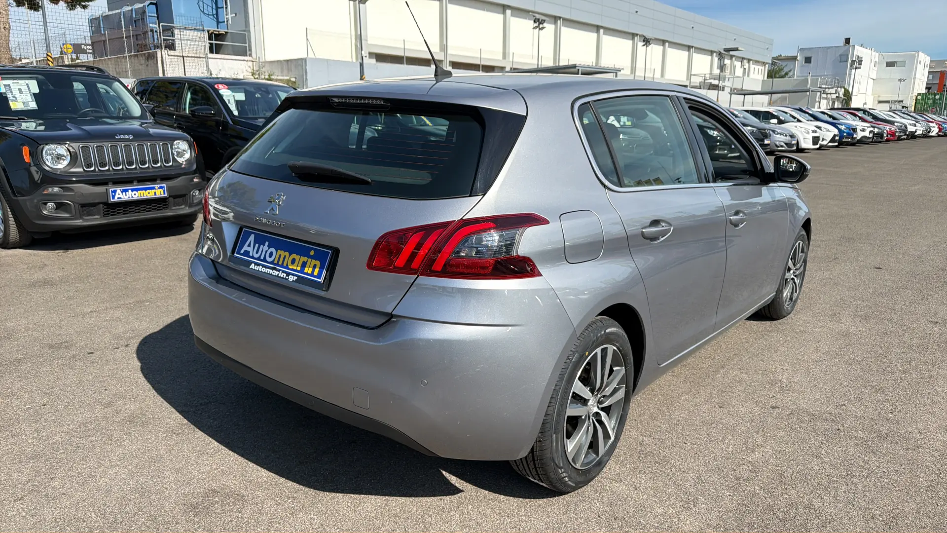 View 4 - Peugeot 308 - 2018