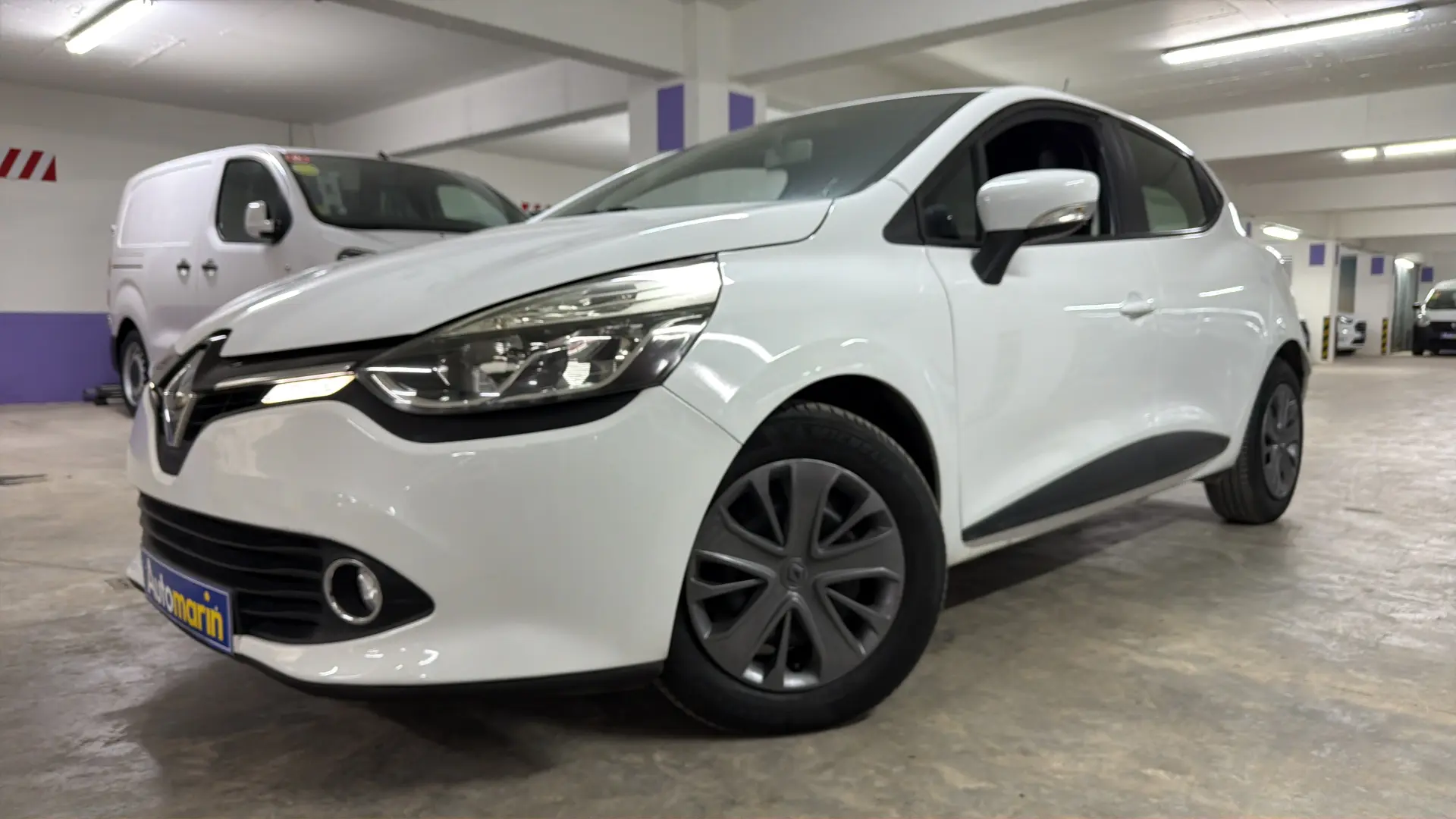 View 1 - Renault Clio - 2013