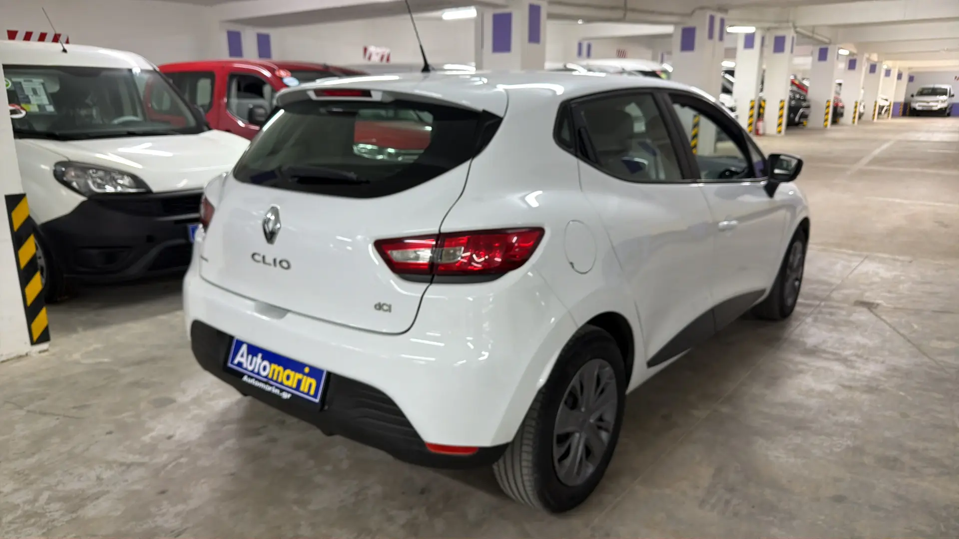 View 4 - Renault Clio - 2013