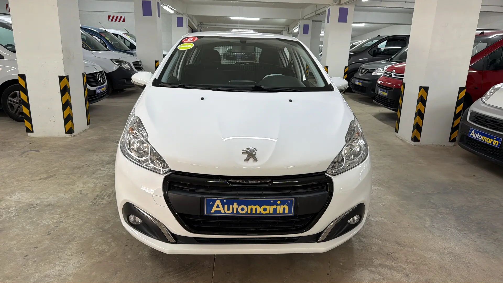View 2 - Peugeot 208 - 2020