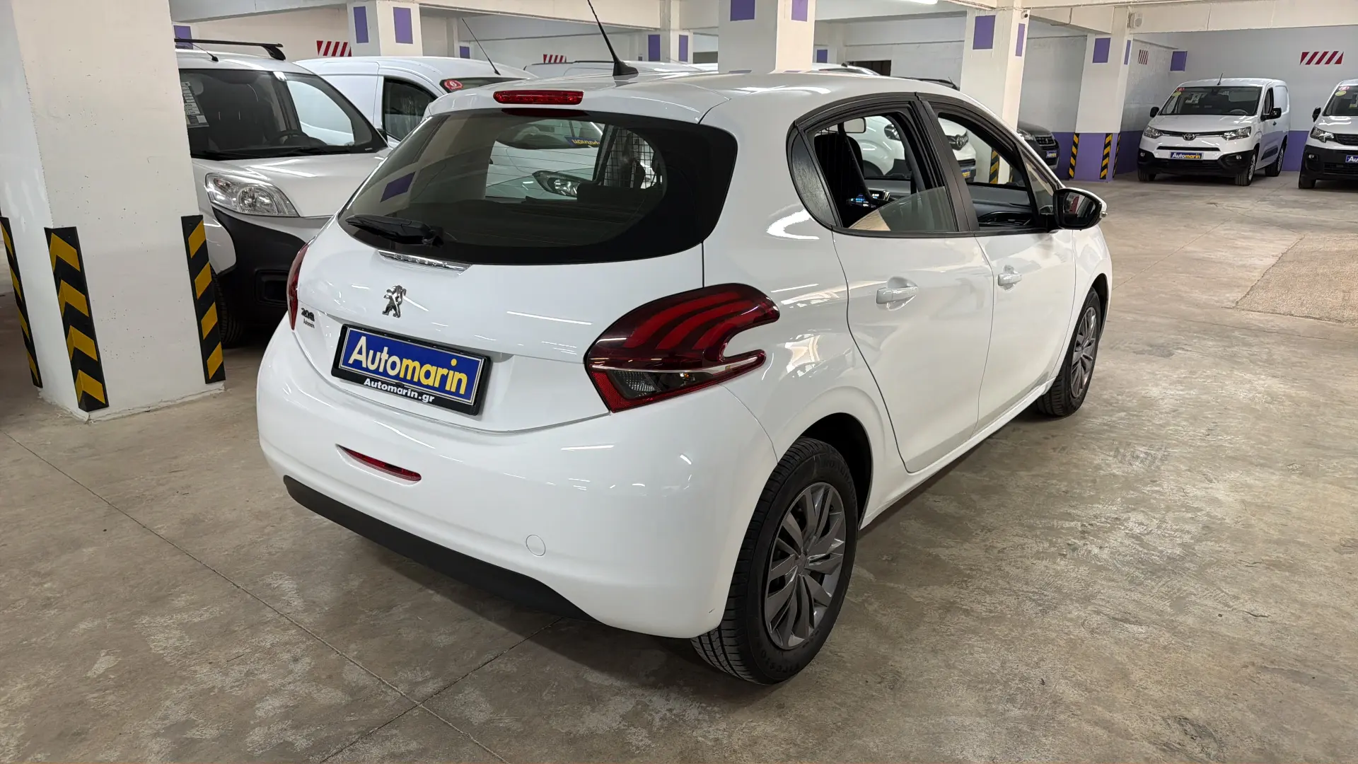 View 4 - Peugeot 208 - 2020