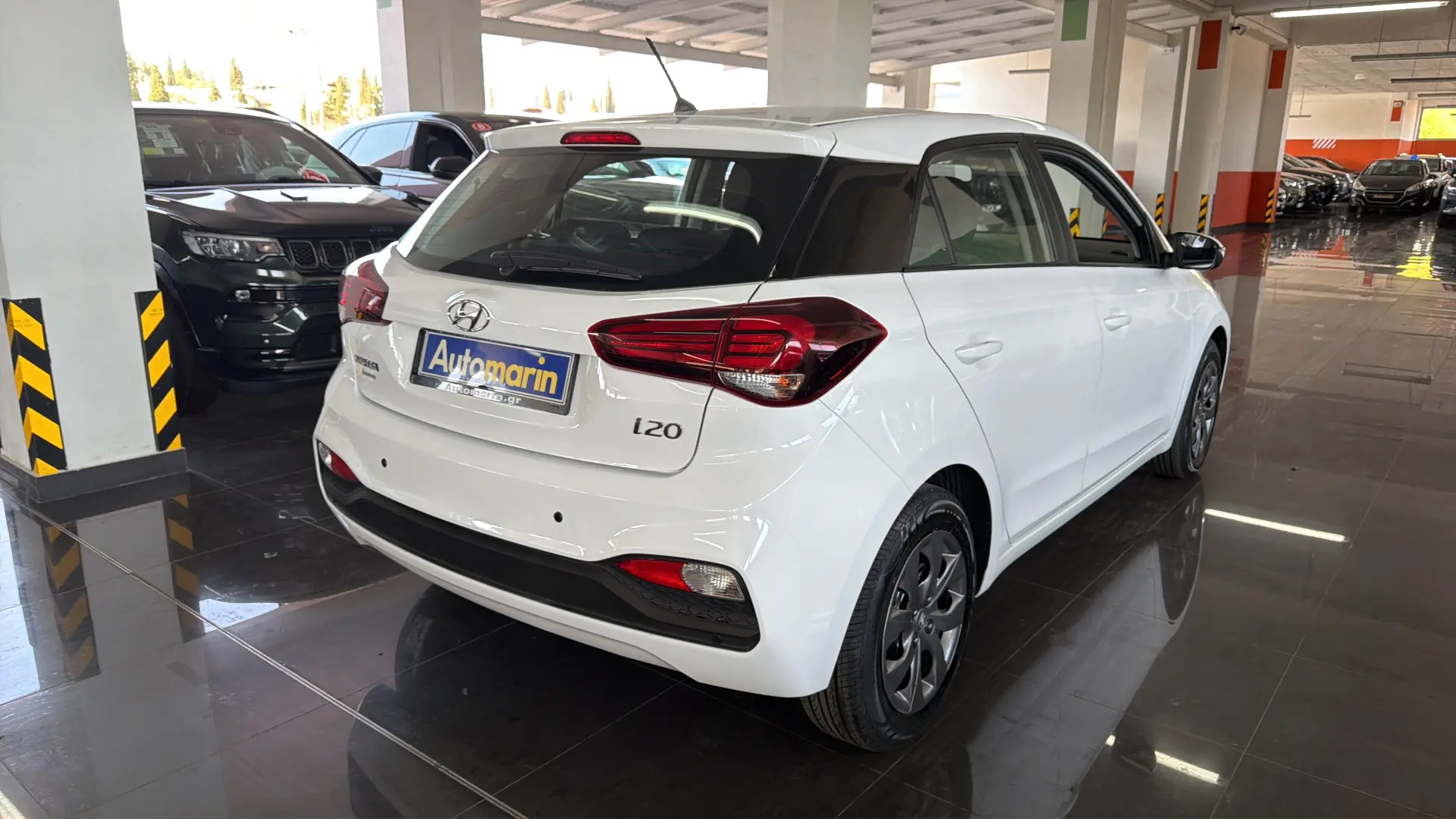 View 4 - Hyundai i 20 - 2019