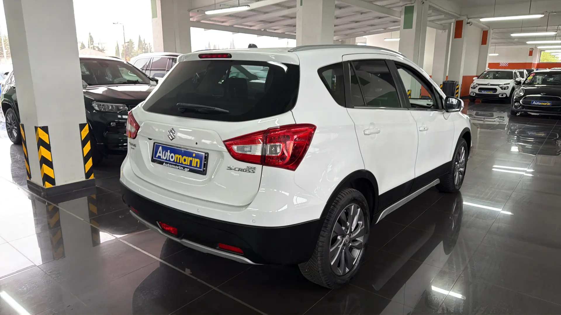View 4 - Suzuki SX4 S-Cross - 2020