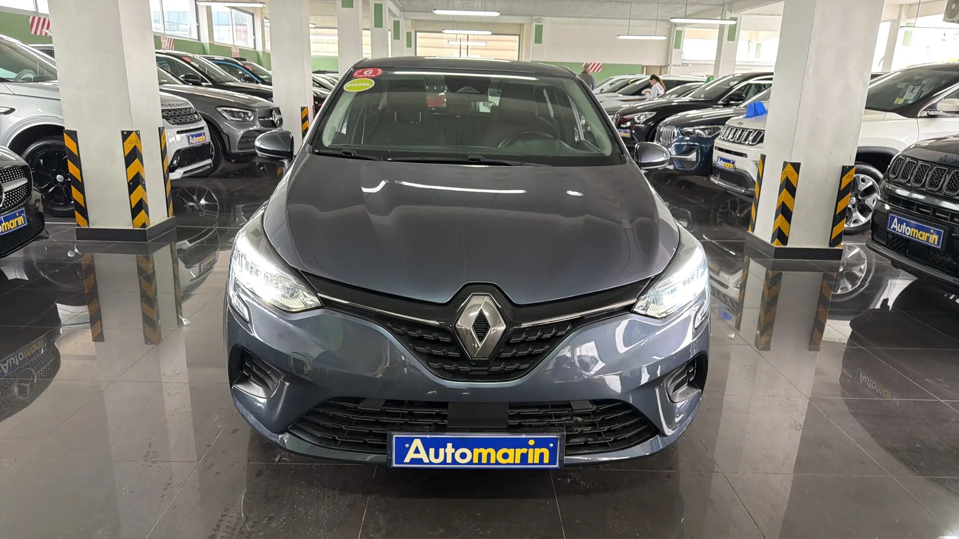 View 2 - Renault Clio - 2022