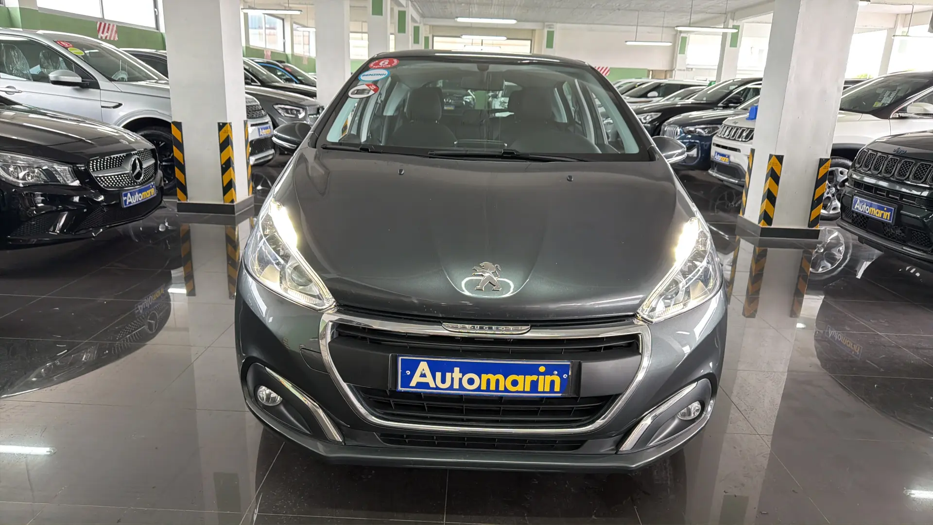View 2 - Peugeot 208 - 2016