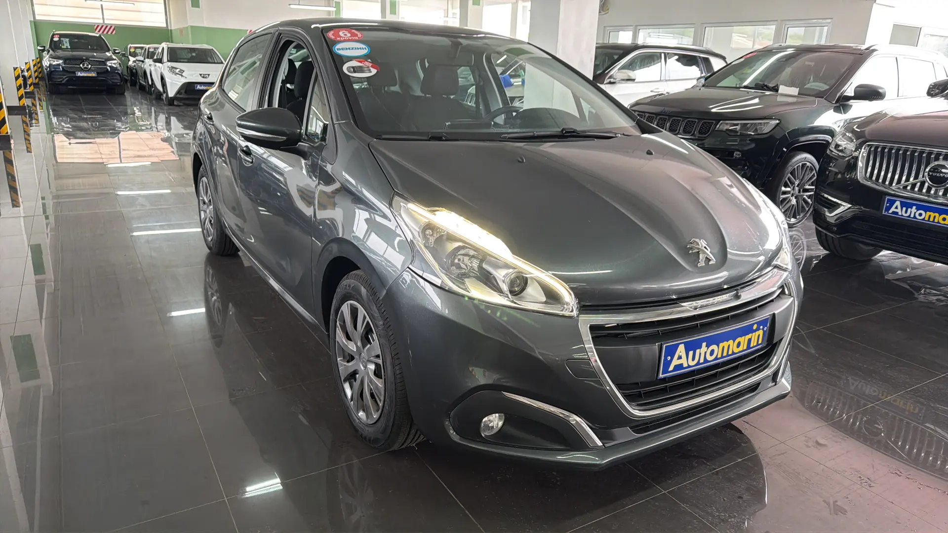 View 3 - Peugeot 208 - 2016