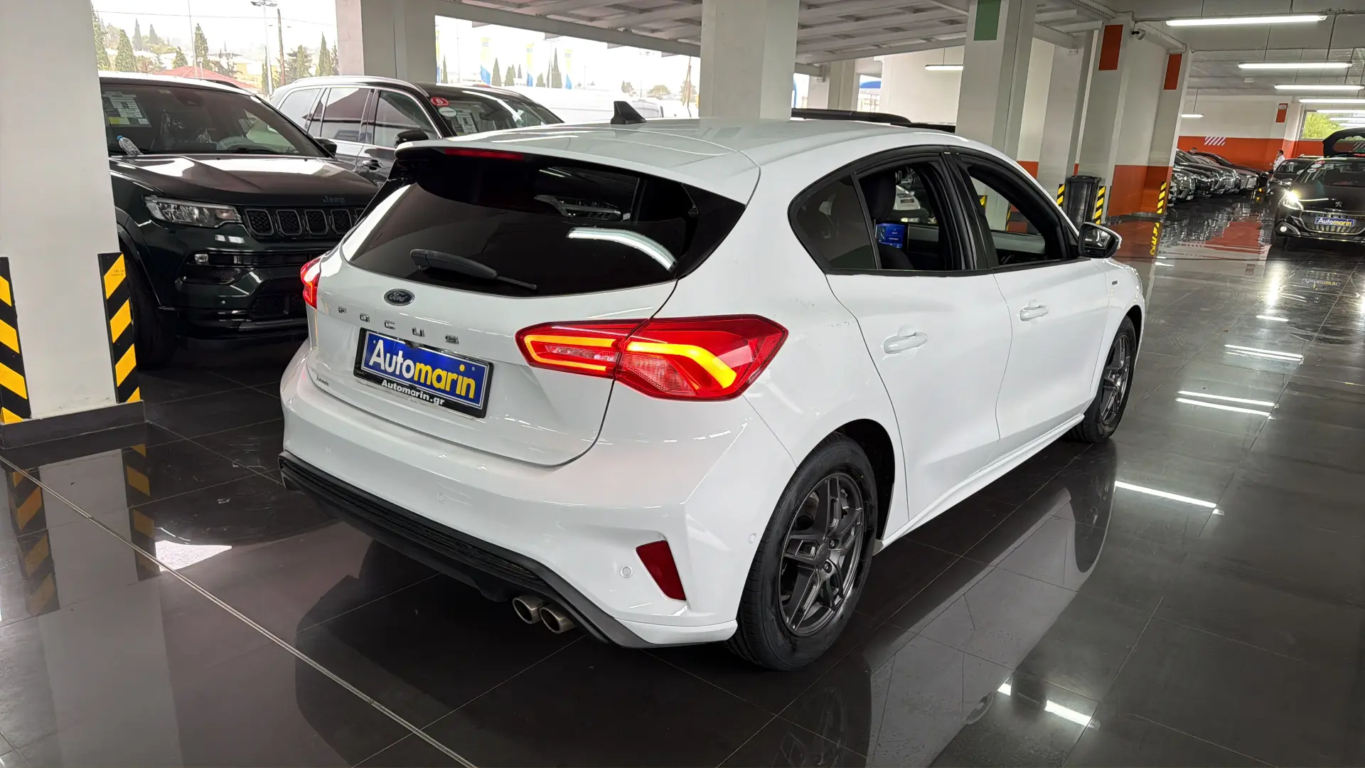 View 4 - Ford Focus - 2020