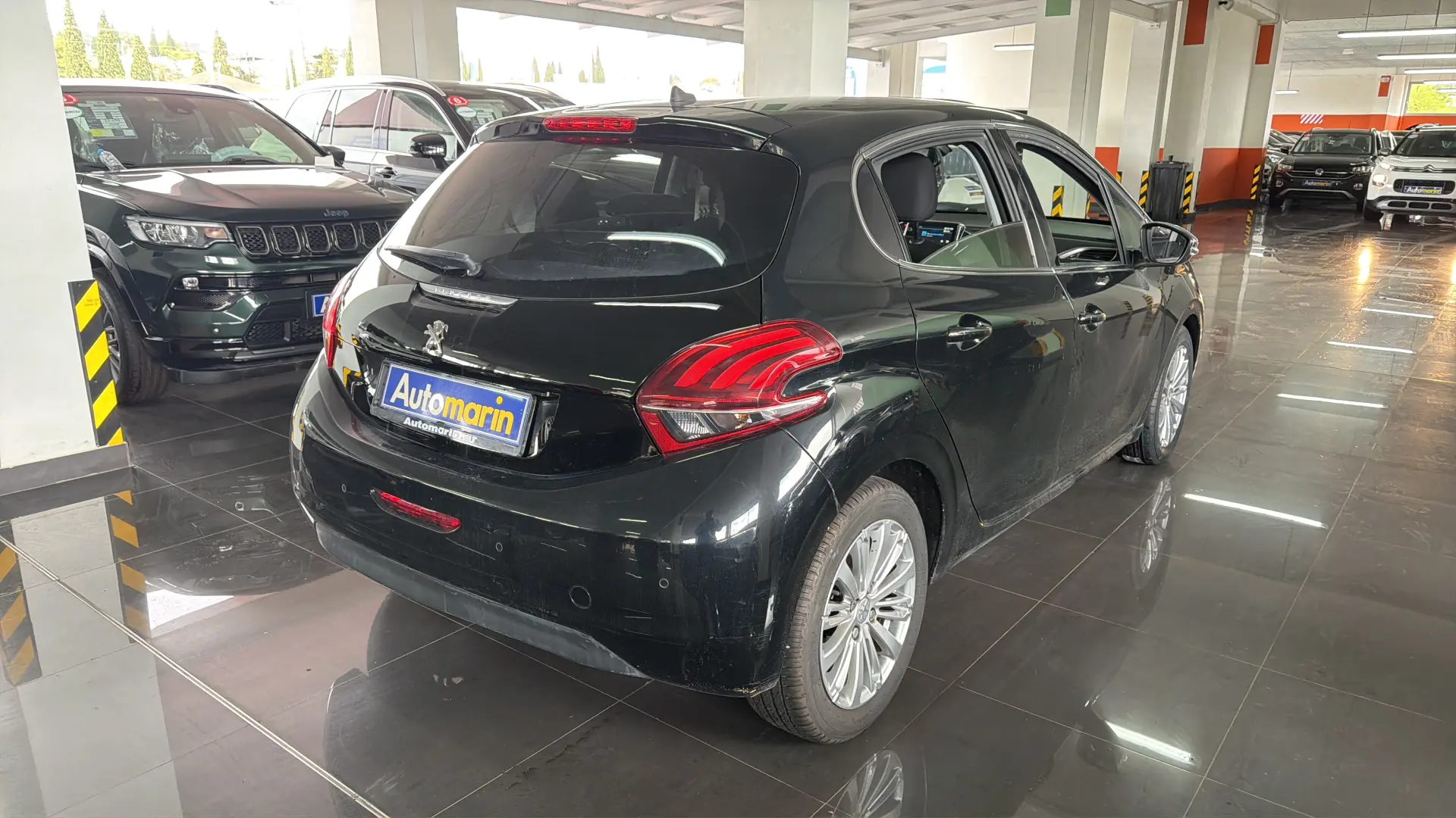 View 4 - Peugeot 208 - 2018