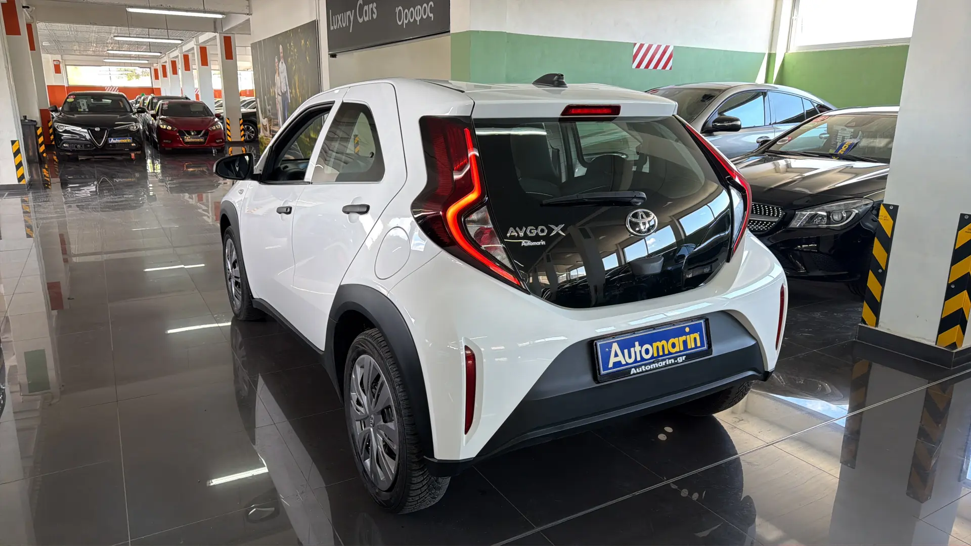 View 4 - Toyota Aygo (X) - 2023