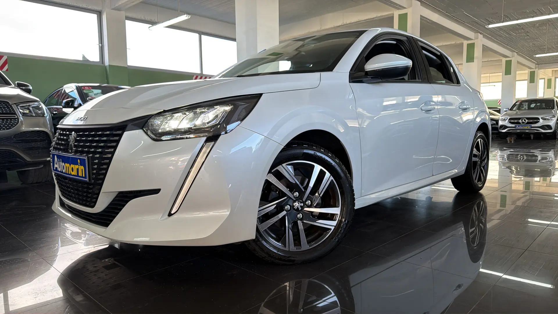 View 1 - Peugeot 208 - 2020
