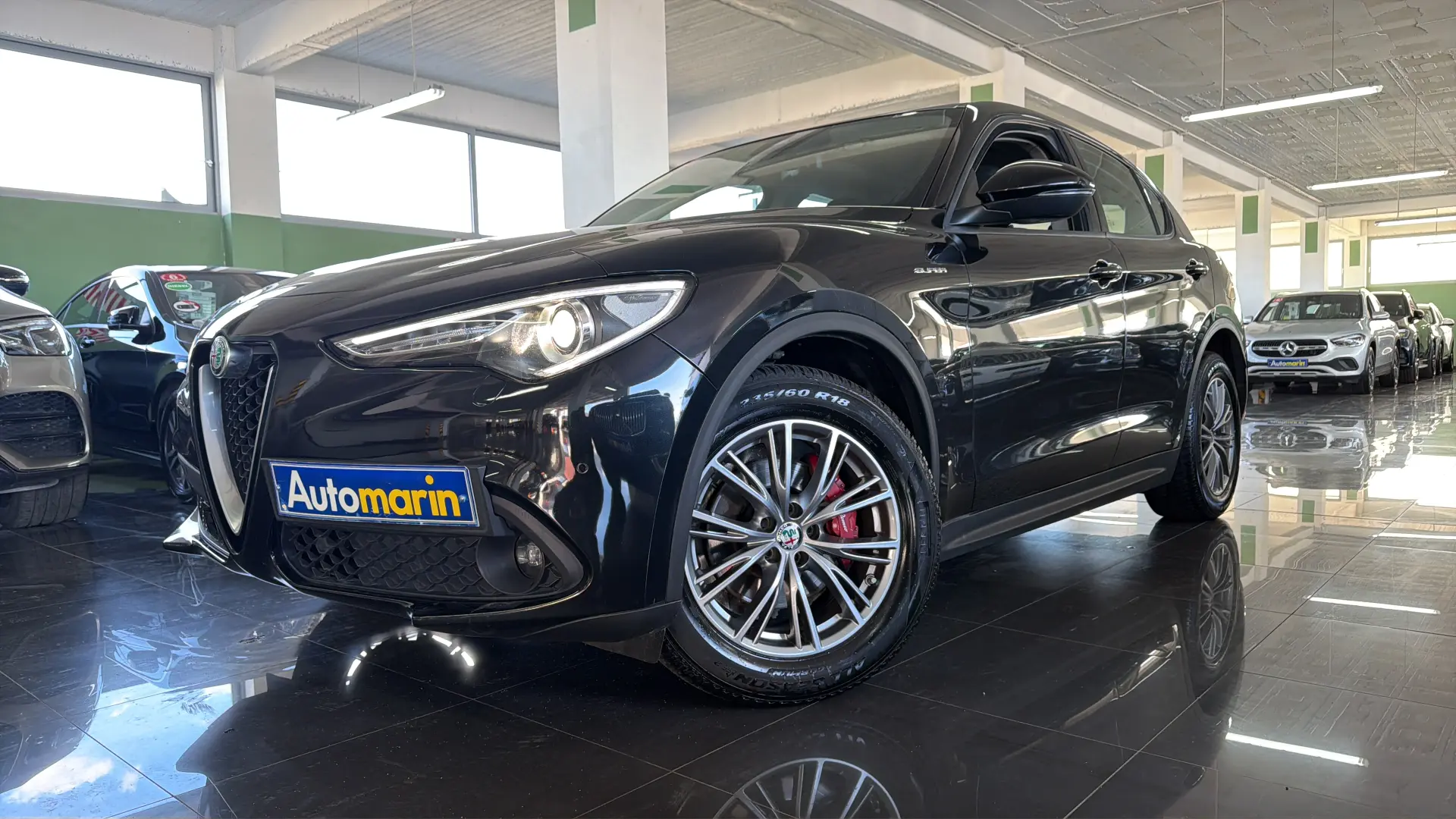 View 1 - Alfa Romeo Stelvio - 2021