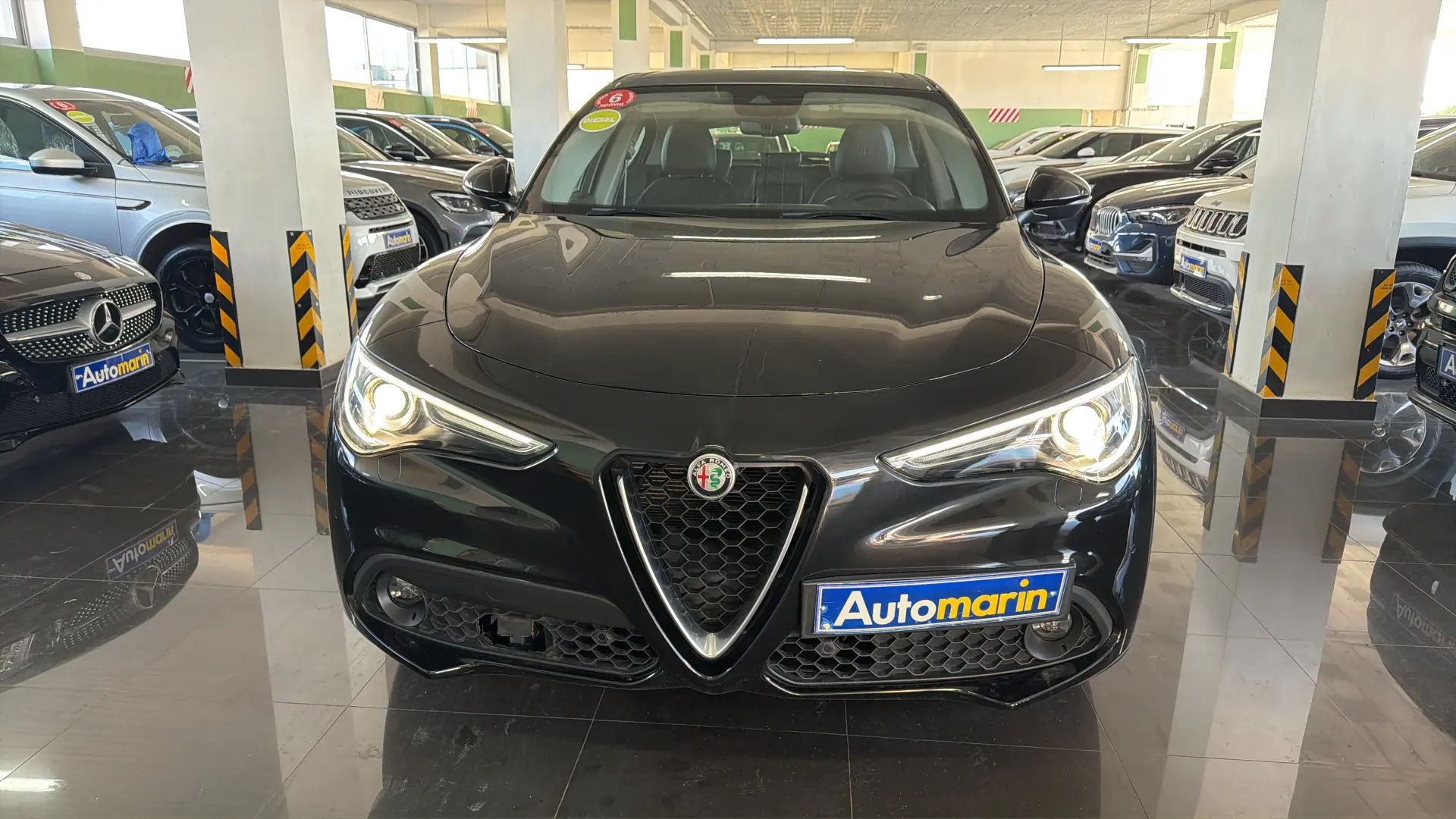 View 2 - Alfa Romeo Stelvio - 2021