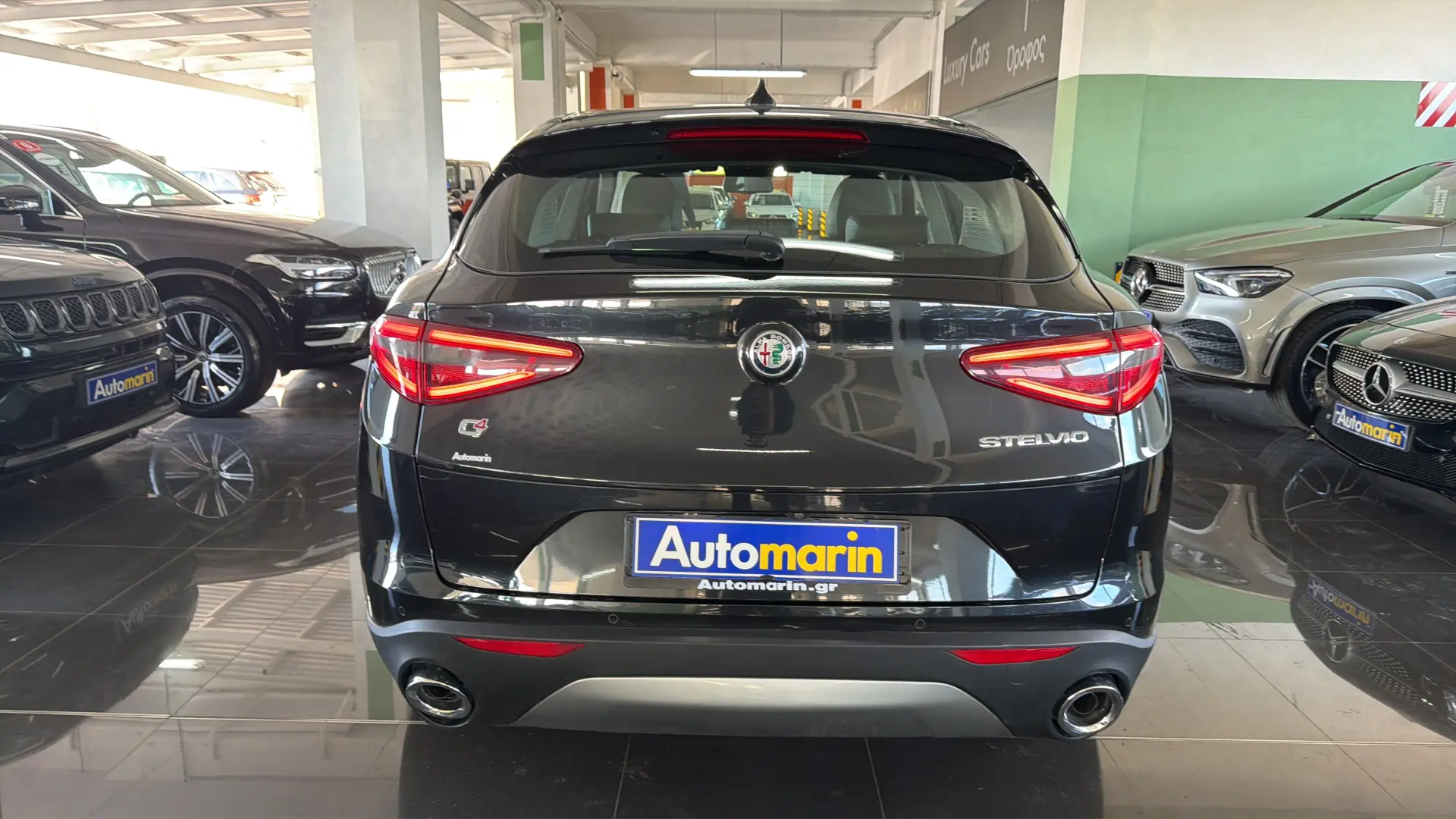 View 5 - Alfa Romeo Stelvio - 2021