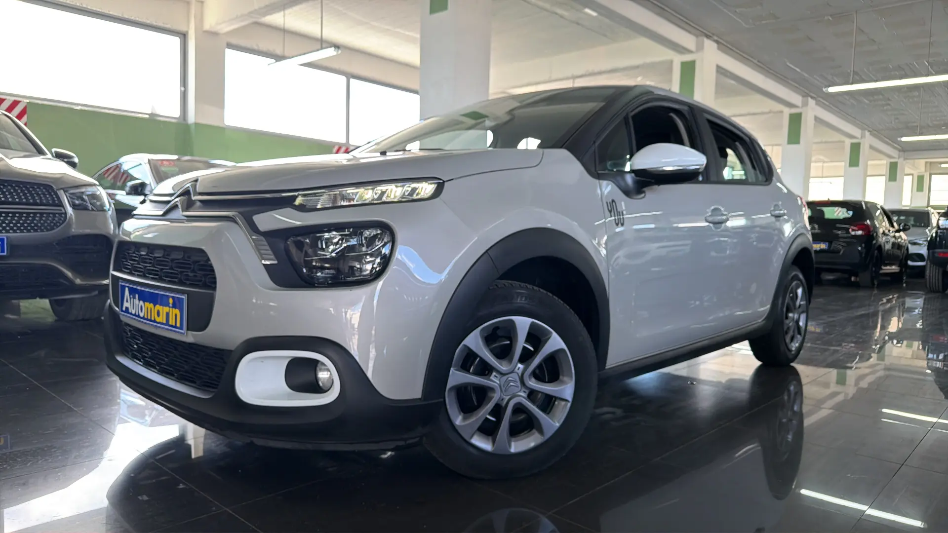 View 1 - Citroen C3 - 2023