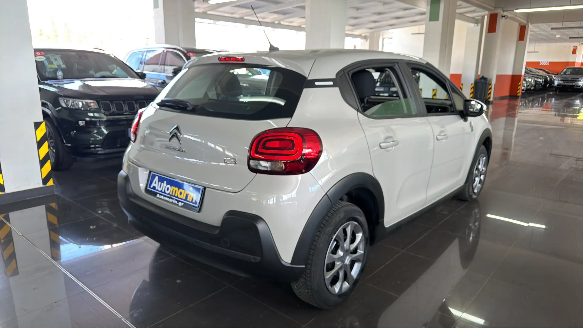 View 4 - Citroen C3 - 2023