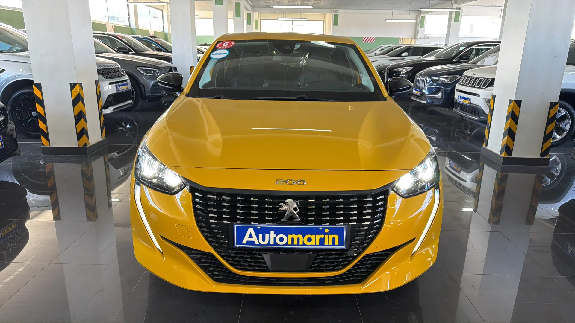 View 2 - Peugeot 208 - 2022