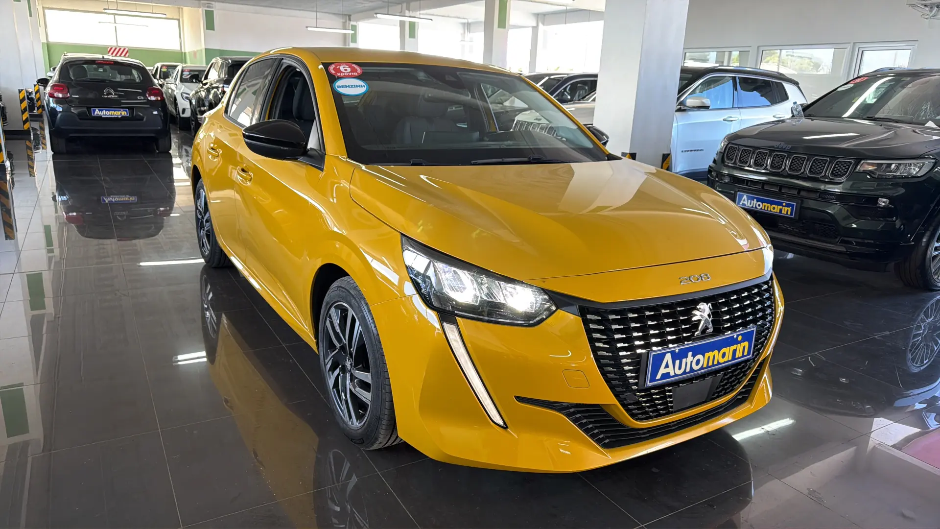 View 3 - Peugeot 208 - 2022