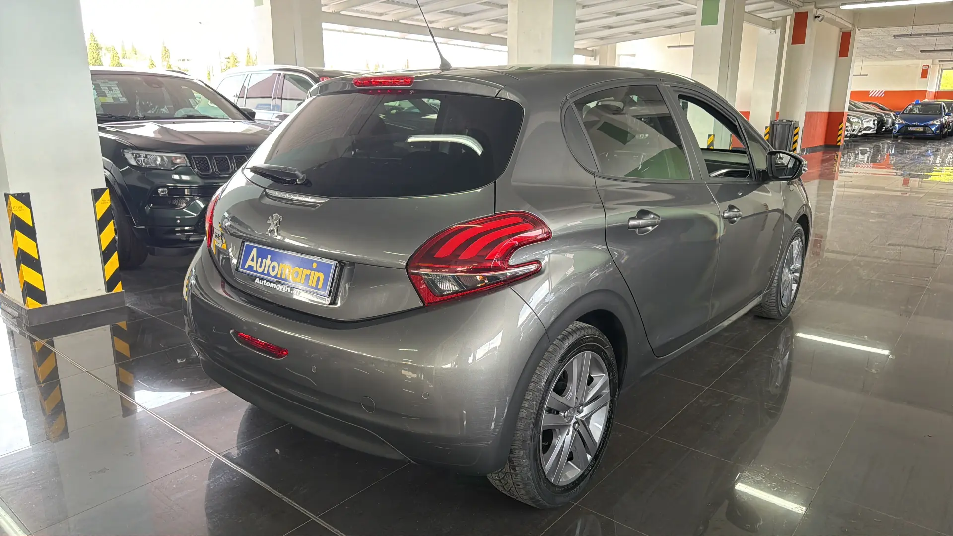 View 4 - Peugeot 208 - 2018
