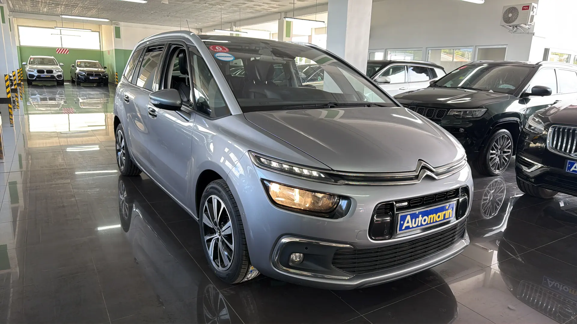 View 3 - Citroen C4 Grand Picasso - 2017