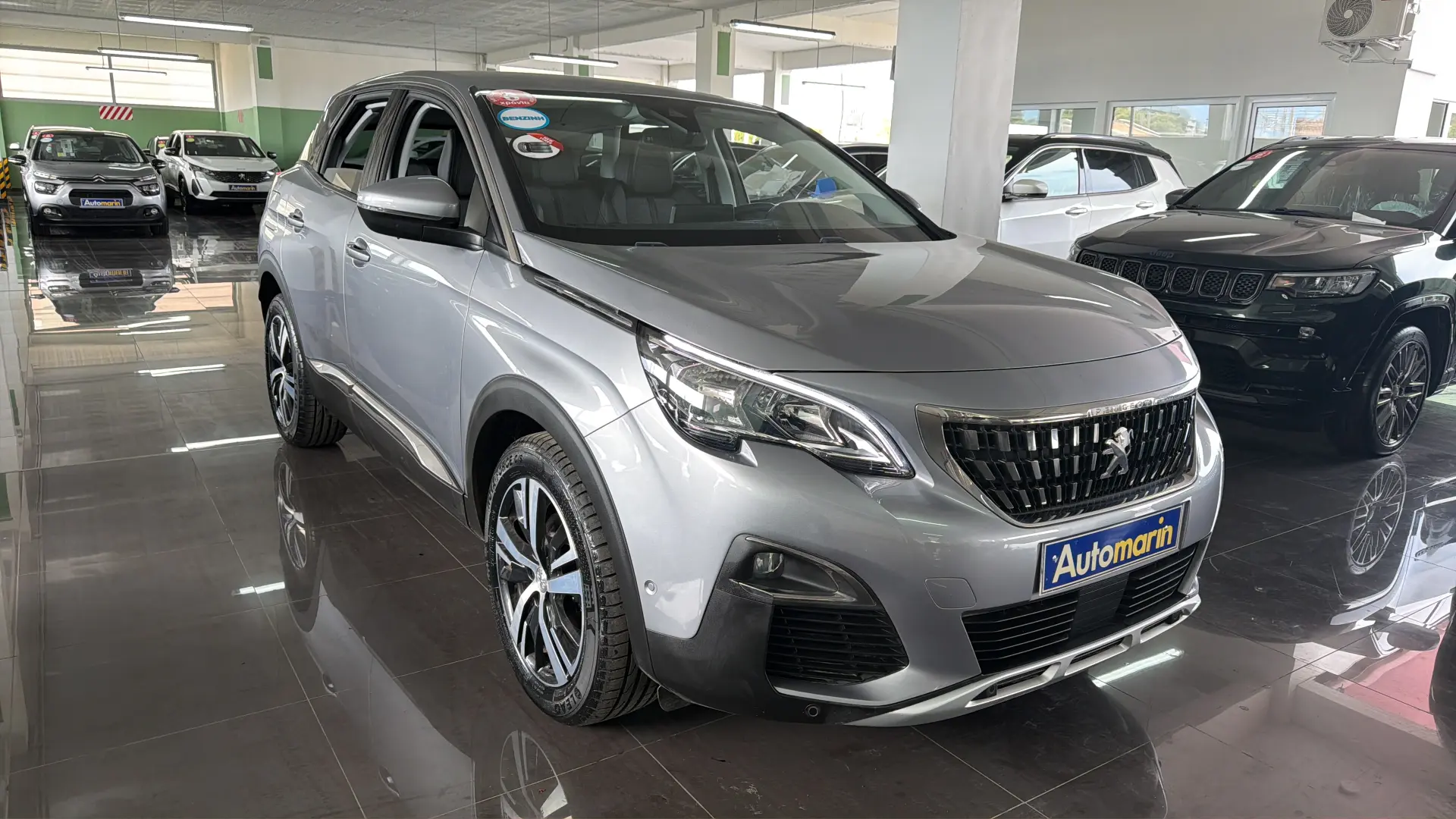 View 3 - Peugeot 3008 - 2019