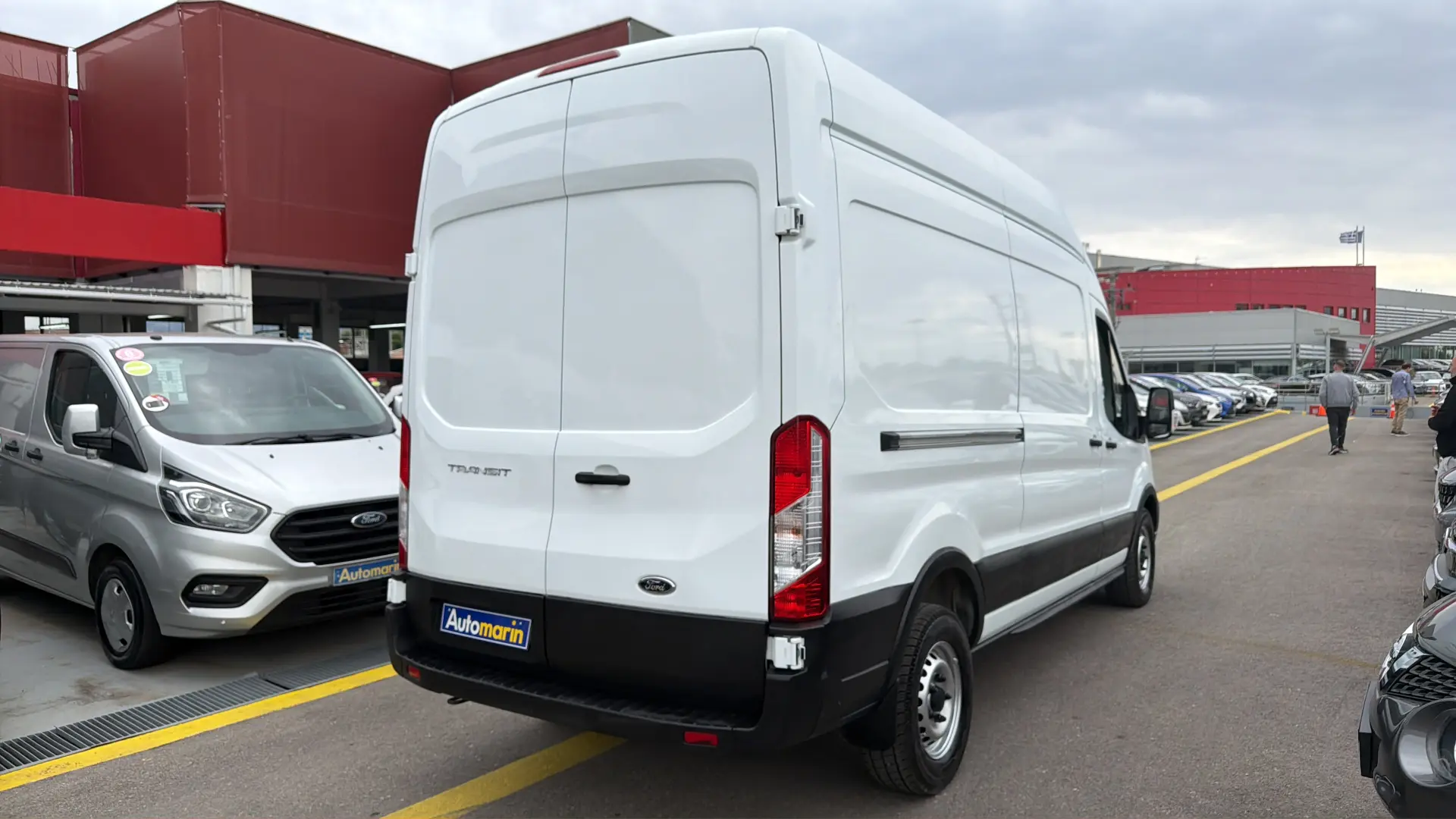View 4 - Ford Transit - 2022
