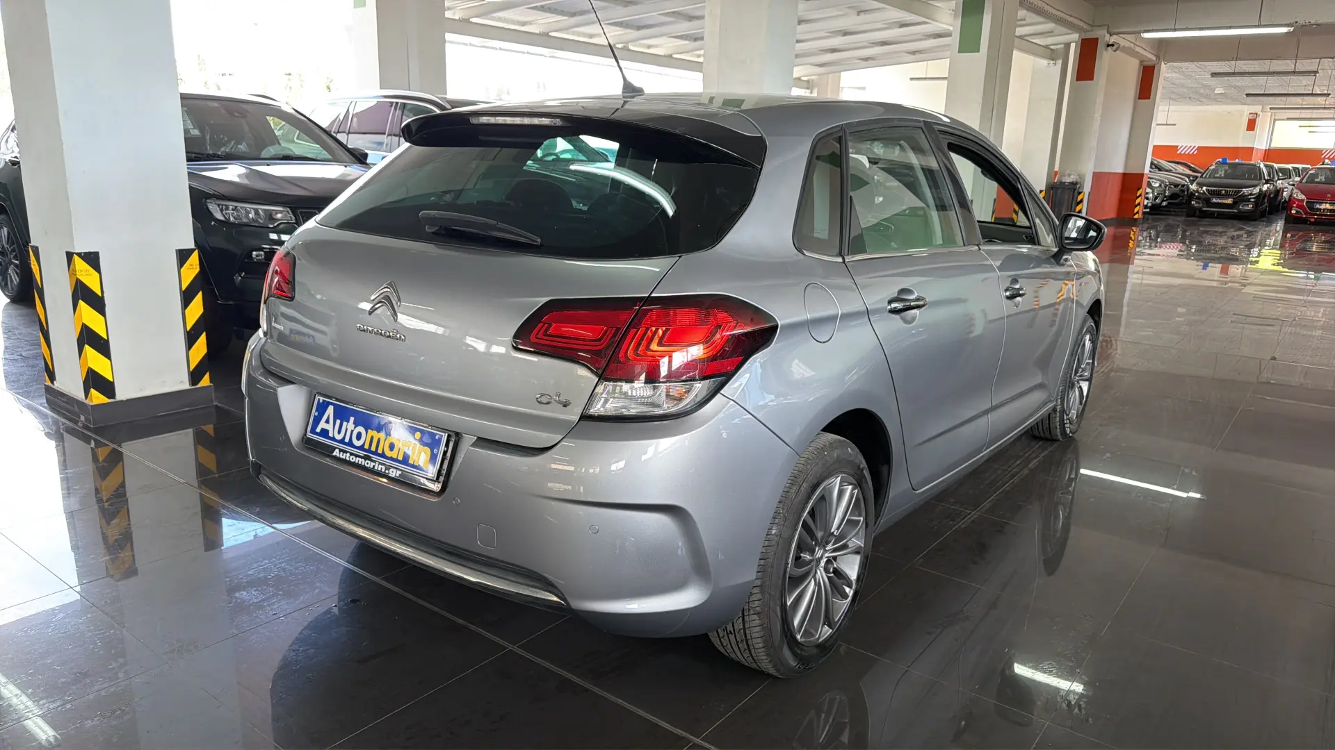 View 4 - Citroen C4 - 2015
