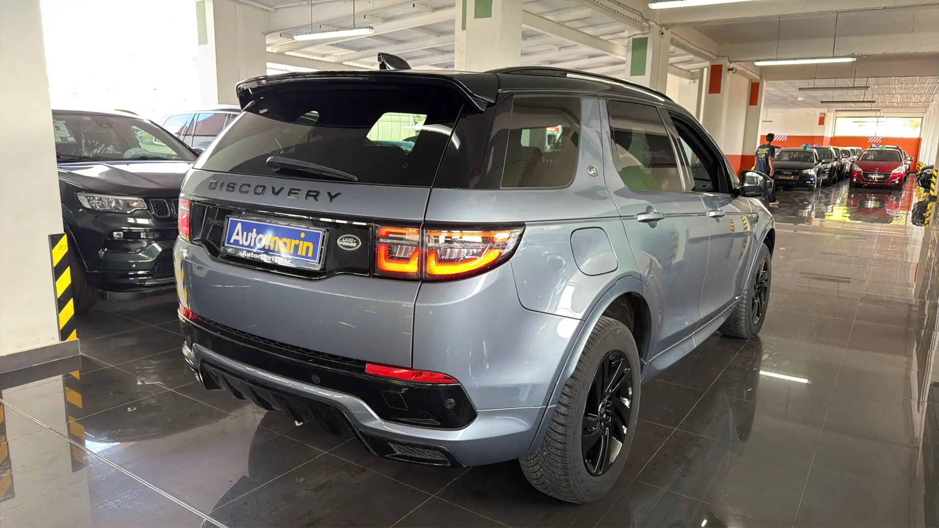 View 4 - Land Rover Discovery Sport - 2020