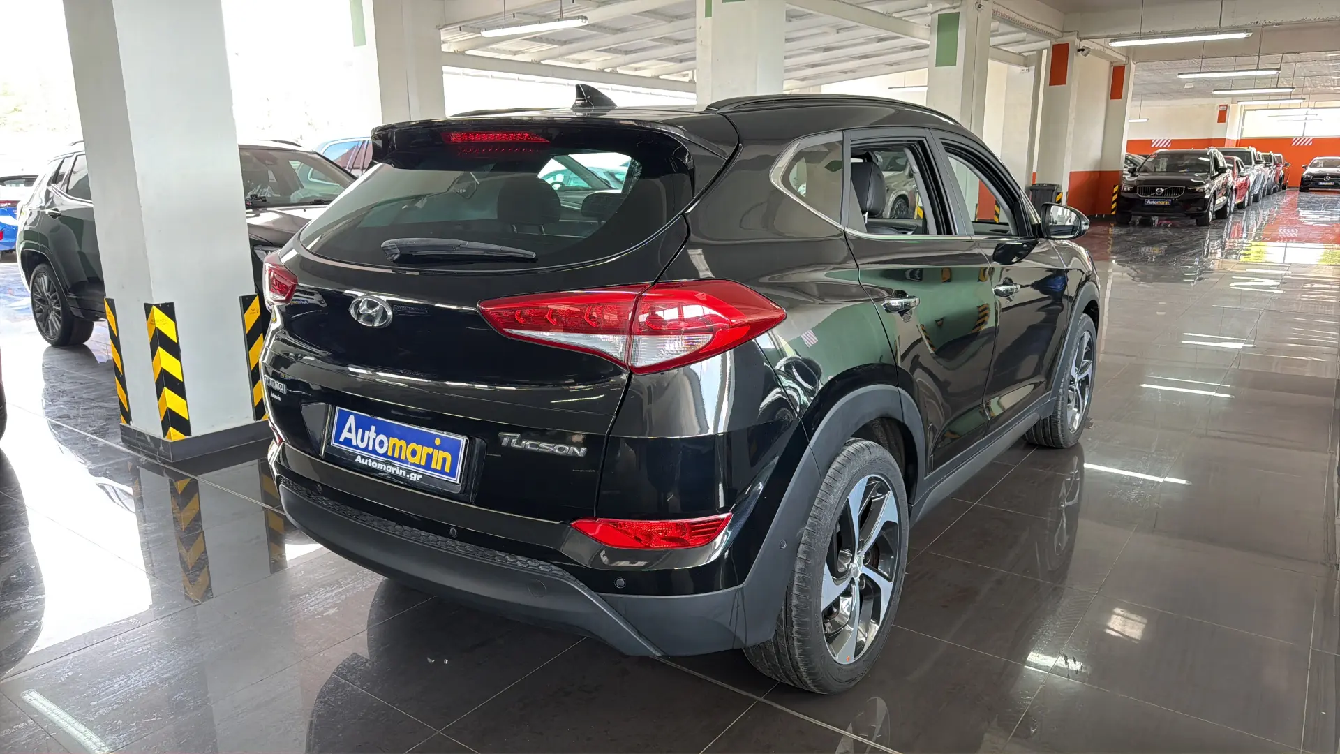 View 4 - Hyundai Tucson - 2016