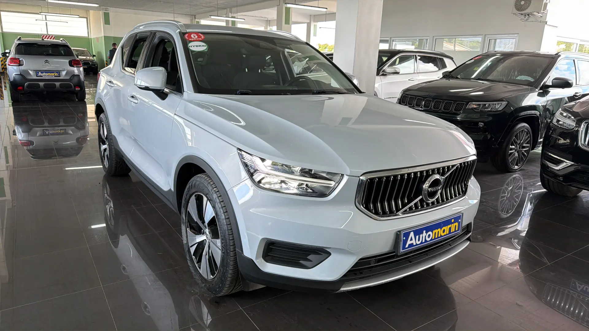View 3 - Volvo XC40 - 2021