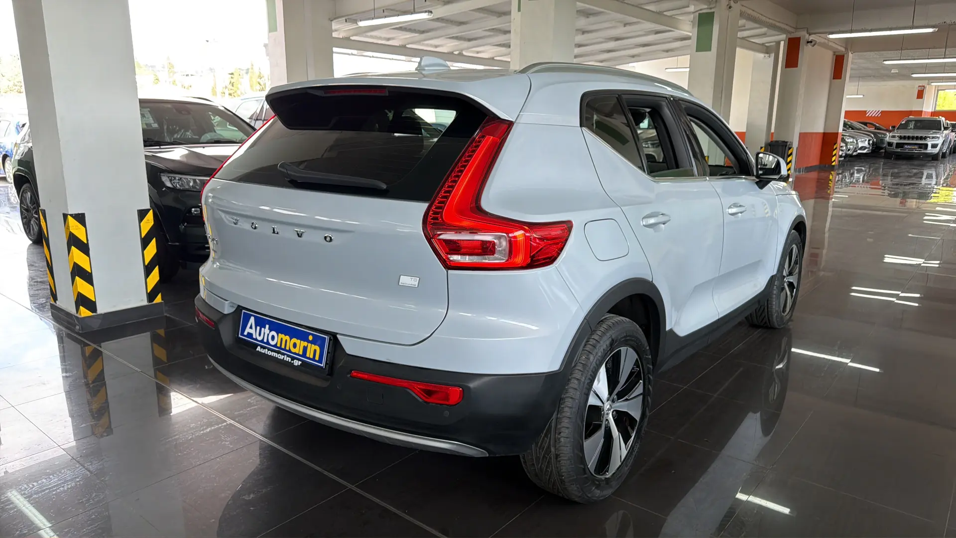 View 4 - Volvo XC40 - 2021