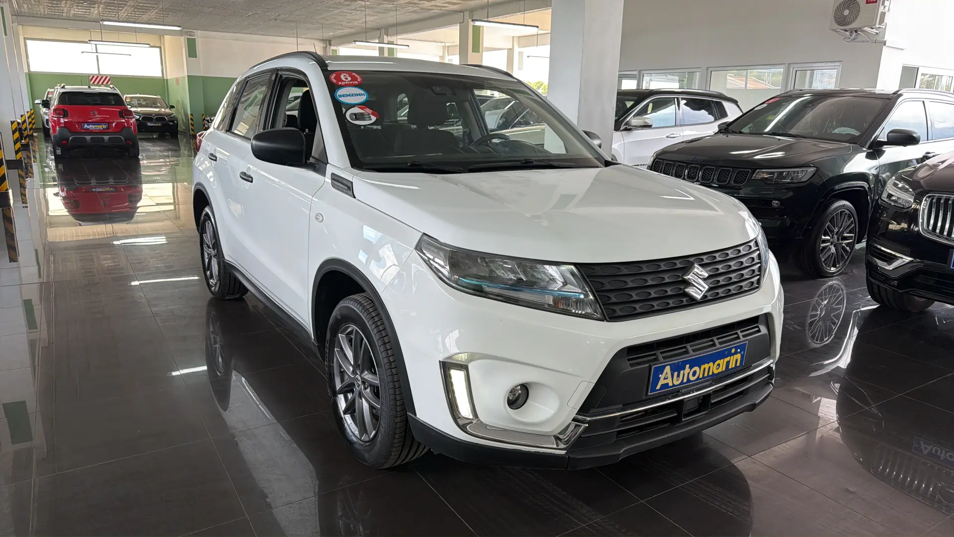 View 3 - Suzuki Vitara - 2023