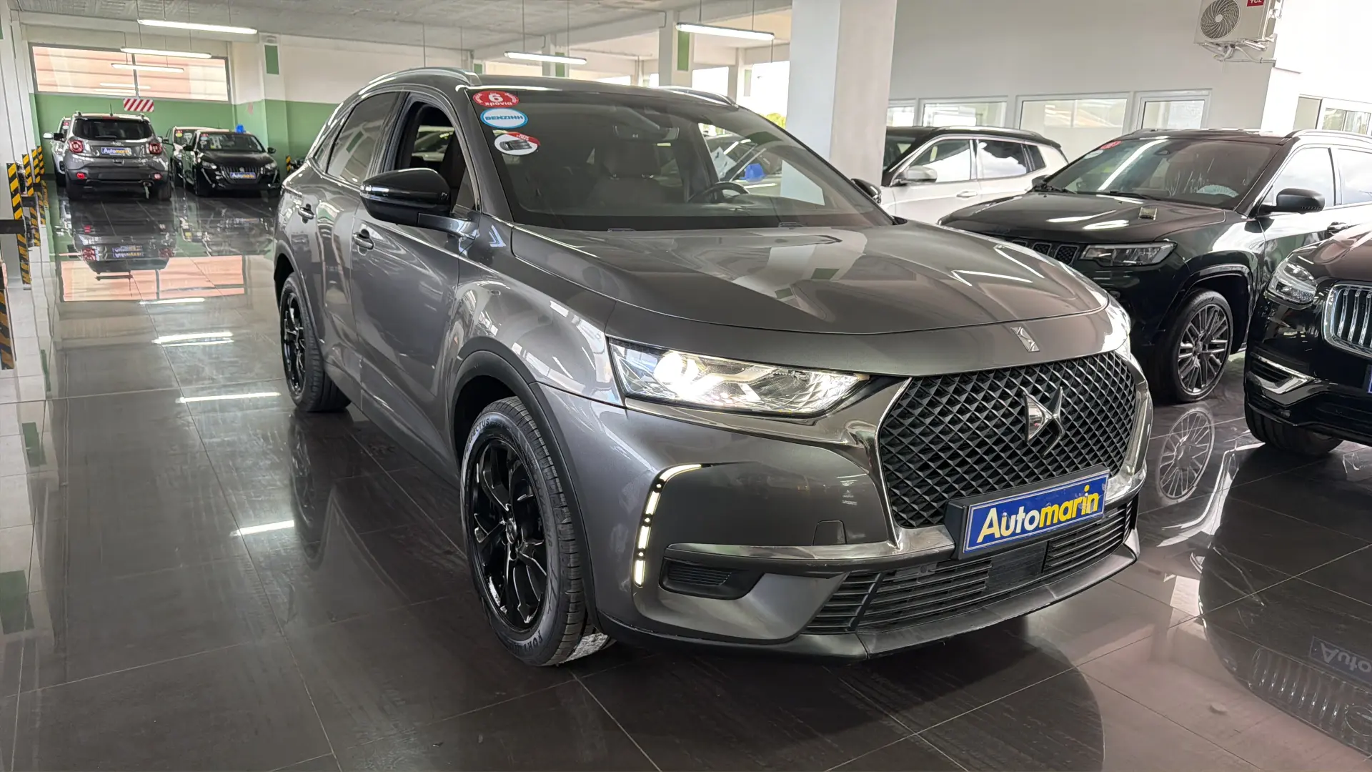 View 3 - DS DS7 - 2019