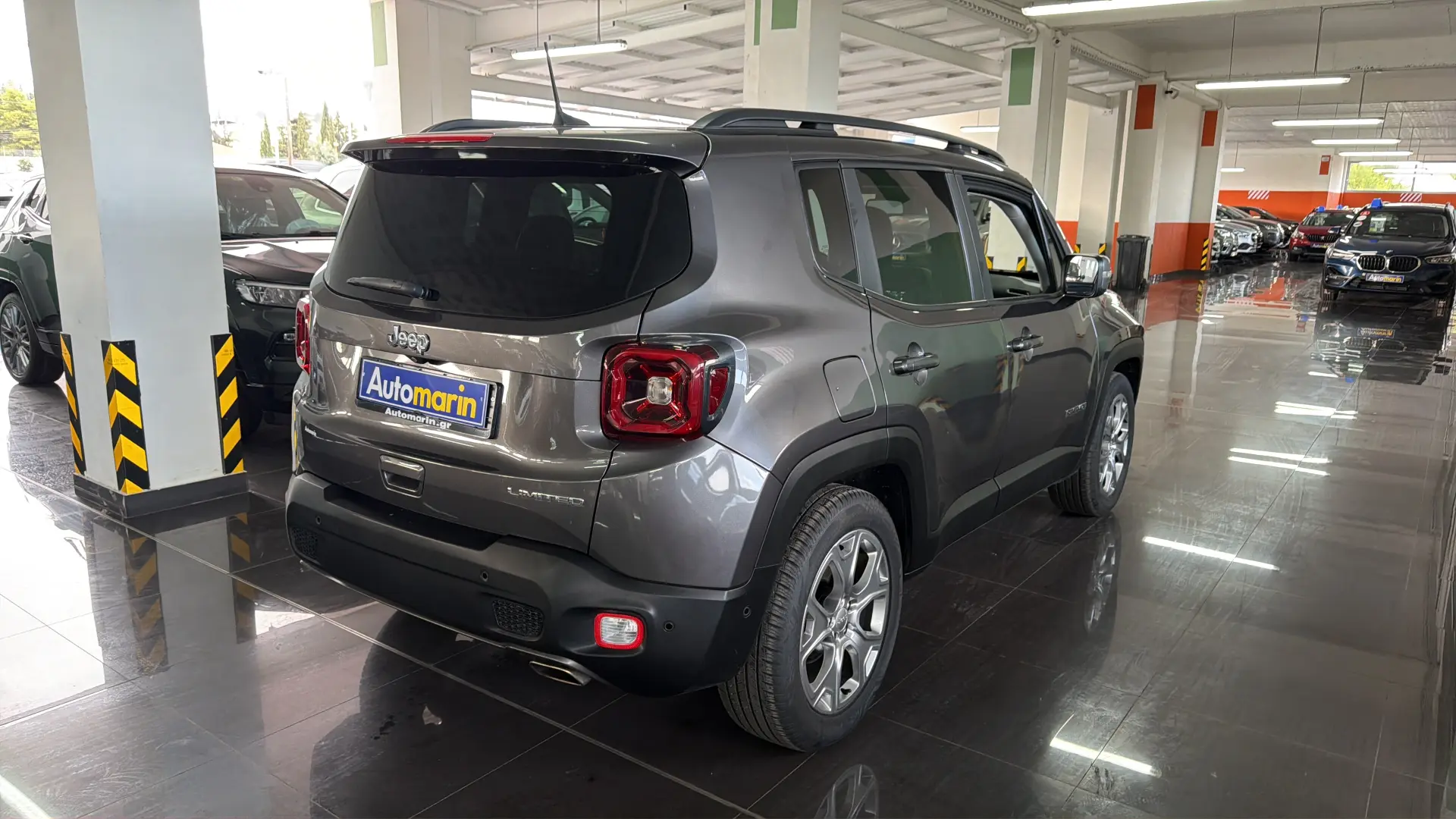 View 4 - Jeep Renegade - 2018