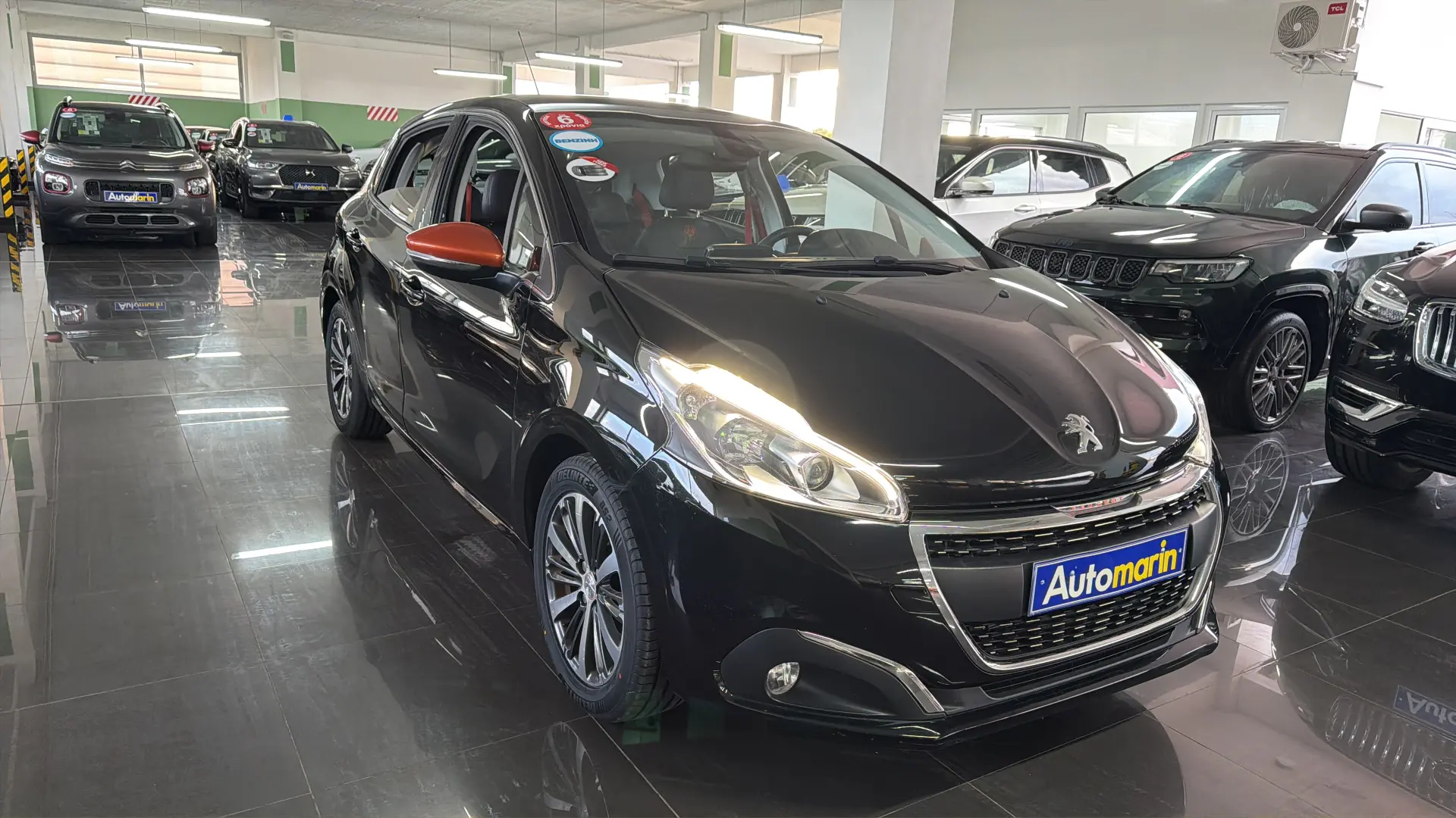 View 3 - Peugeot 208 - 2016