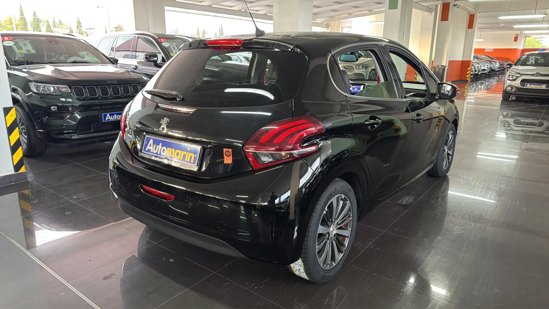 View 4 - Peugeot 208 - 2016